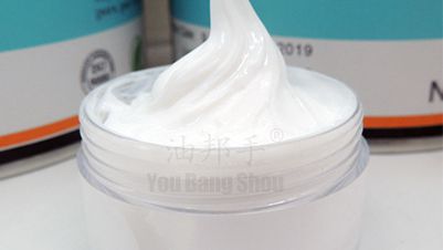 لماذا تعد شحوم التشحيم المصنوعة من البولي فلورو بولي إيثر باهظة الثمن؟ ما هي المزايا؟